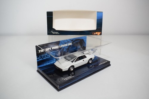 C37 minichamps 400 135220 - 1:43,