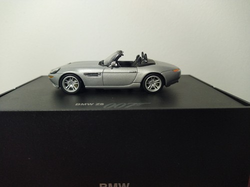 Bmw silver james bond - z8,