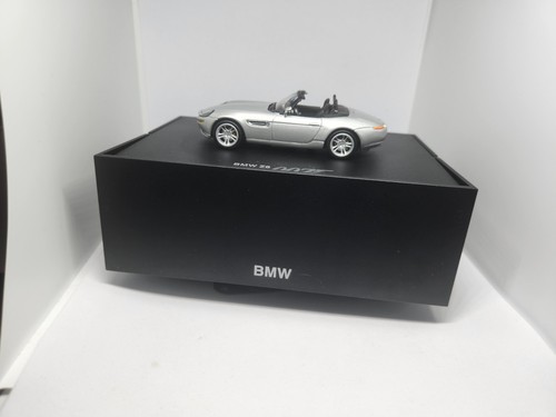 Scale bmw dealer model z8 - scale,